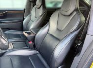 Tesla Model X LONG RANGE DUAL MOTOR 6-MIEST PREMIUM KONEKTIVITA R22 421kW