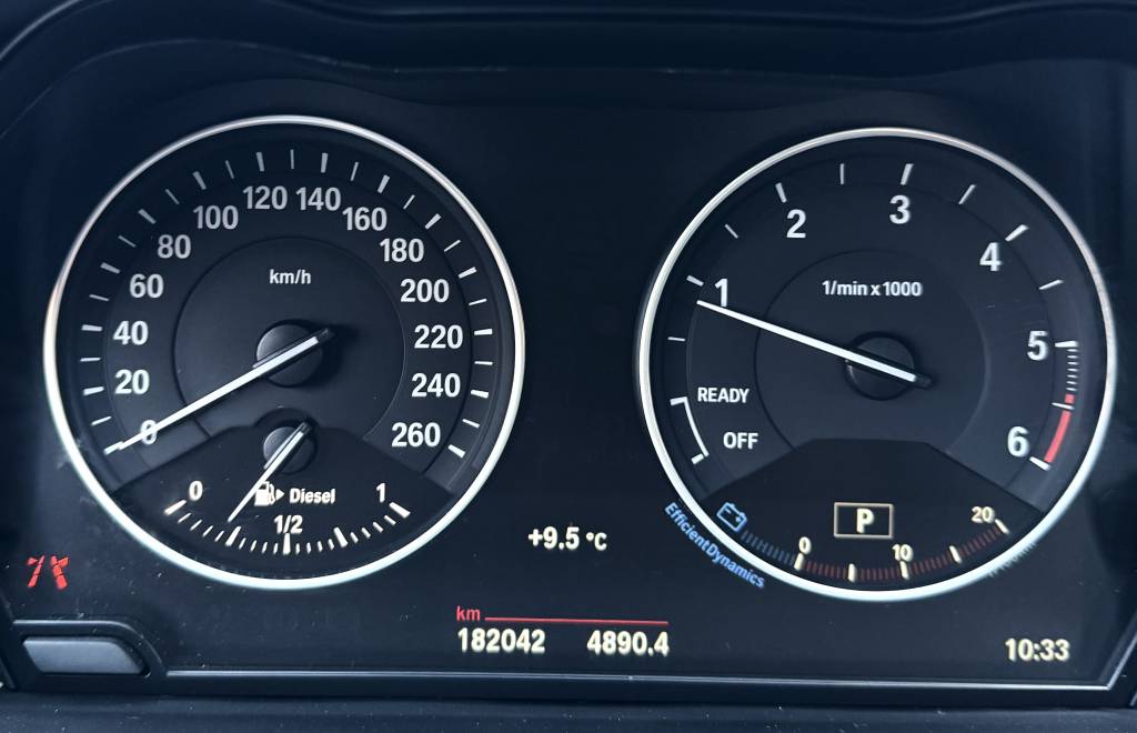 BMW X1 sDrive 2.0d PANORAMA LED ADAPTÍVNY TEMPOMAT KOŽA A/T
