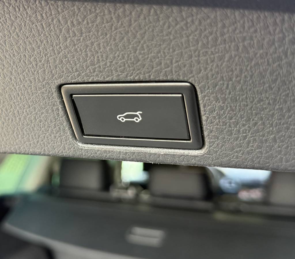 Volkswagen VW Touareg 3.0TDI V6 4MOTION 360°KAMERA WEBASTO PANORAMA RADAR DYNAUDIO