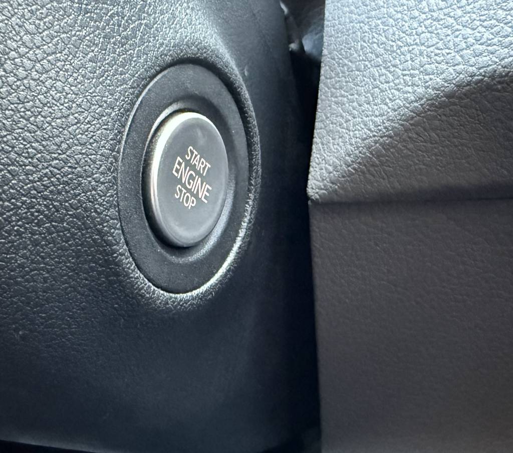 Volkswagen Crafter Dodávka 30 2.0 TDI L3 VOZIDLO V PLNEJ ZÁRUKE, 103kW, M6, 4d.