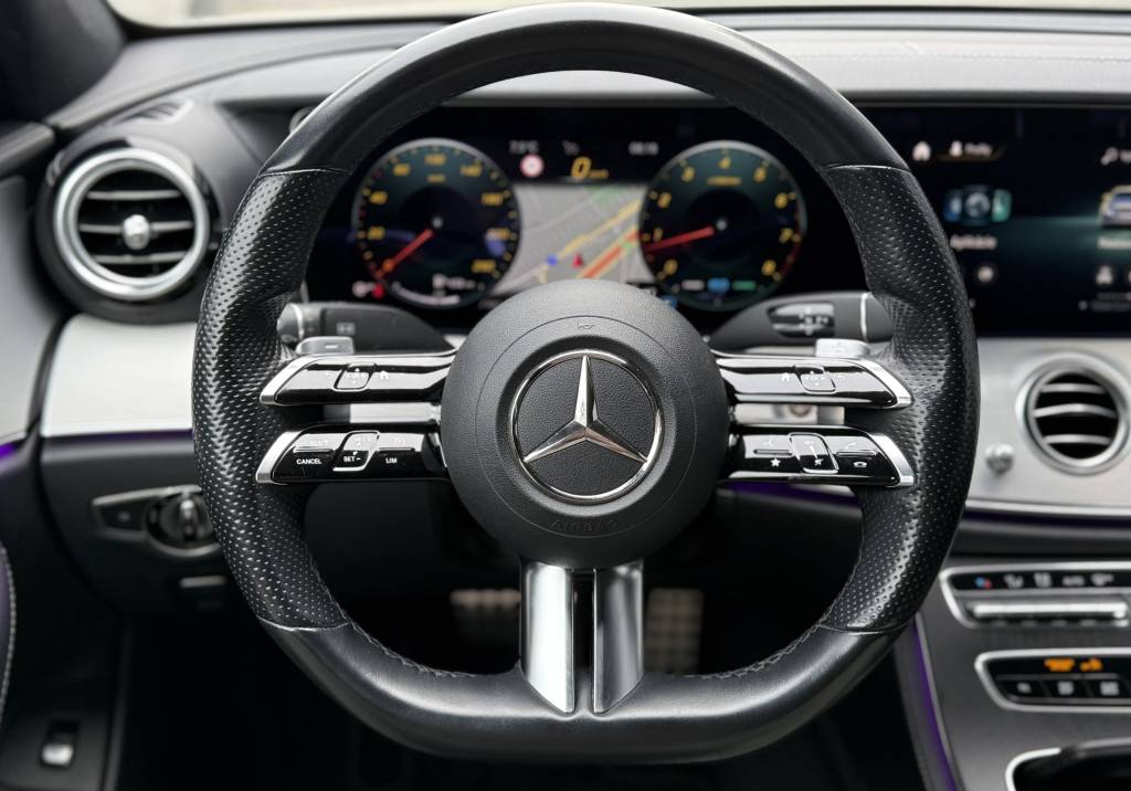 Mercedes-Benz E trieda Sedan E 2.0 mHEV AMG-LINE 360°KAMERA VIRTUAL KEYLESS NIGHT PACKET FULL LED A/T