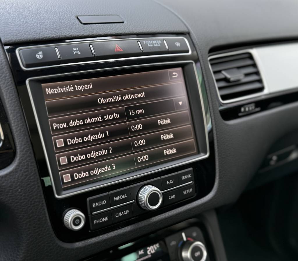 Volkswagen VW Touareg 3.0TDI V6 4MOTION 360°KAMERA WEBASTO PANORAMA RADAR DYNAUDIO