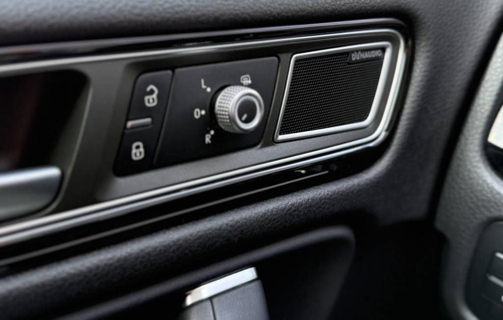 Volkswagen VW Touareg 3.0TDI V6 4MOTION 360°KAMERA WEBASTO PANORAMA RADAR DYNAUDIO