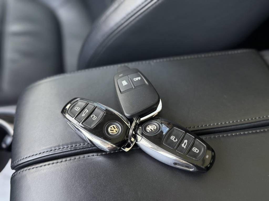 Volkswagen VW Touareg 3.0TDI V6 4MOTION 360°KAMERA WEBASTO PANORAMA RADAR DYNAUDIO