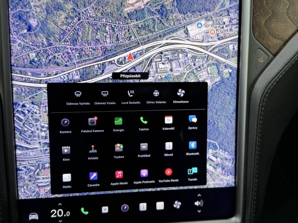 Tesla Model X LONG RANGE DUAL MOTOR 6-MIEST PREMIUM KONEKTIVITA R22 421kW