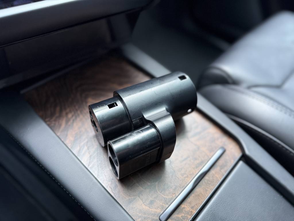 Tesla Model X LONG RANGE DUAL MOTOR 6-MIEST PREMIUM KONEKTIVITA R22 421kW