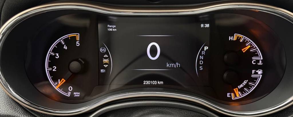 Jeep Grand Cherokee 3.0L V6 TD WEBASTO PANORAMA KAMERA OVERLAND A/T