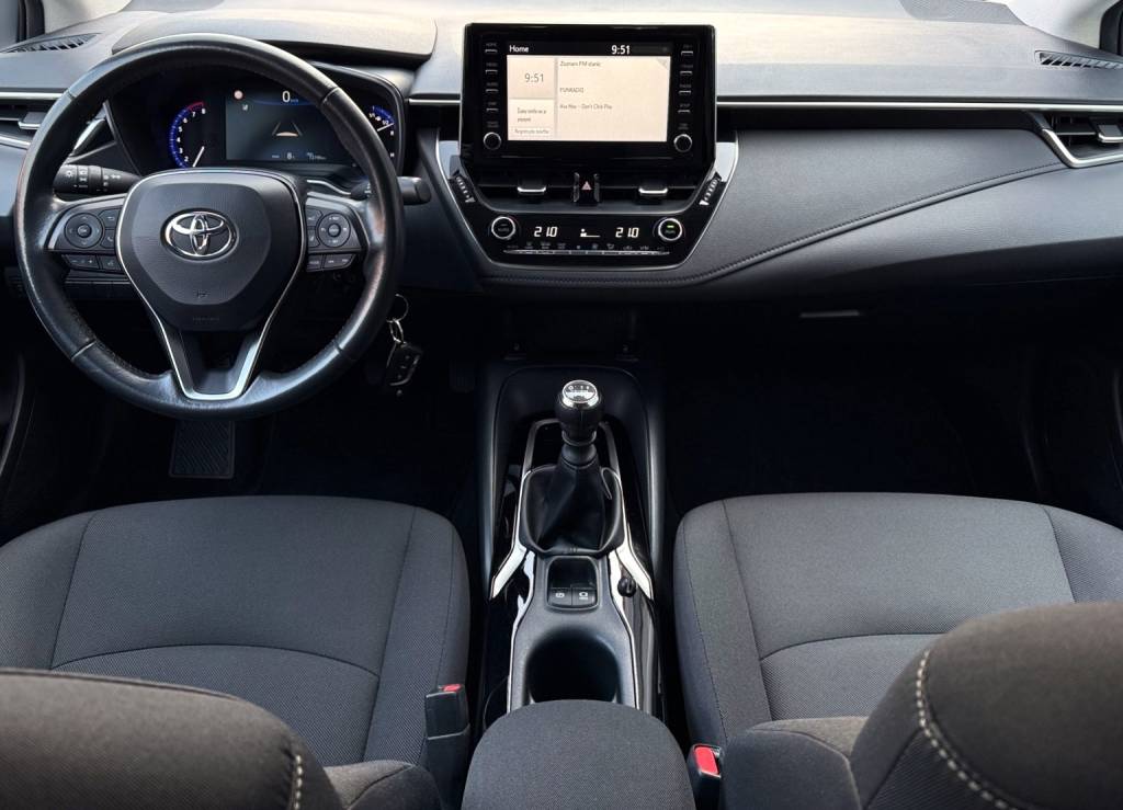 Toyota Corolla sedan 1.5 Dynamic Force Comfort KAMERA VIRTUAL FULL LED ACC