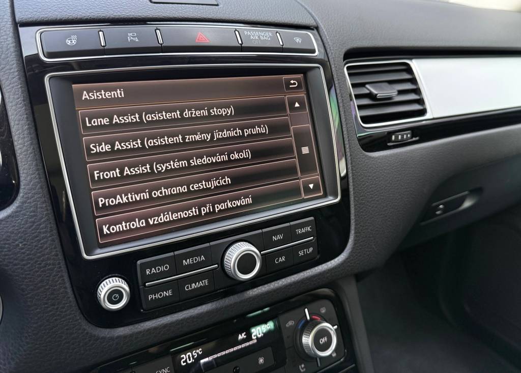 Volkswagen VW Touareg 3.0TDI V6 4MOTION 360°KAMERA WEBASTO PANORAMA RADAR DYNAUDIO