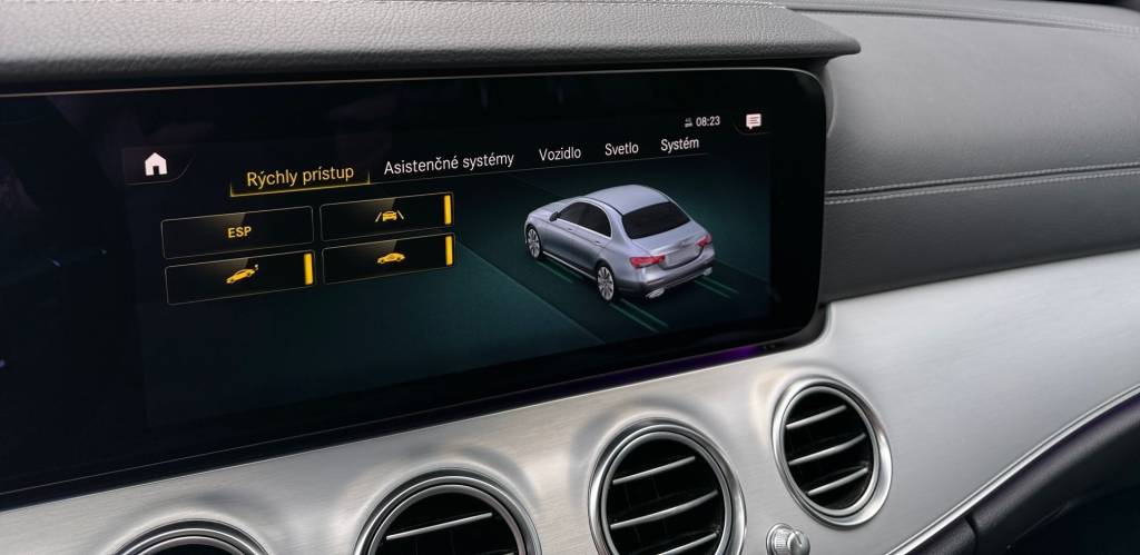 Mercedes-Benz E trieda Sedan E 2.0 mHEV AMG-LINE 360°KAMERA VIRTUAL KEYLESS NIGHT PACKET FULL LED A/T