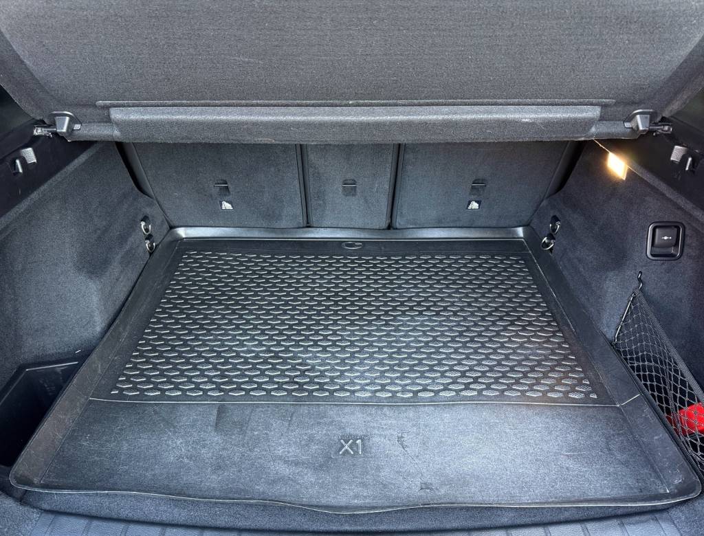 BMW X1 sDrive 2.0d PANORAMA LED ADAPTÍVNY TEMPOMAT KOŽA A/T