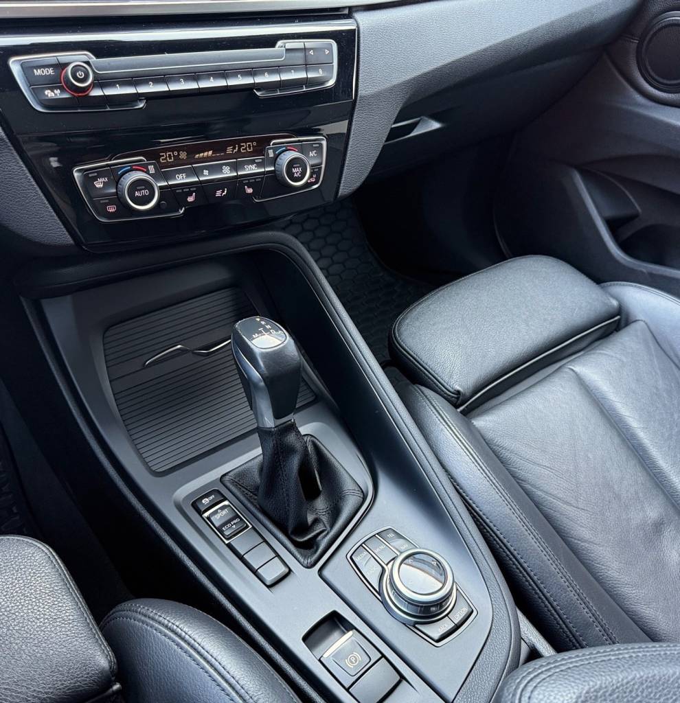 BMW X1 sDrive 2.0d PANORAMA LED ADAPTÍVNY TEMPOMAT KOŽA A/T