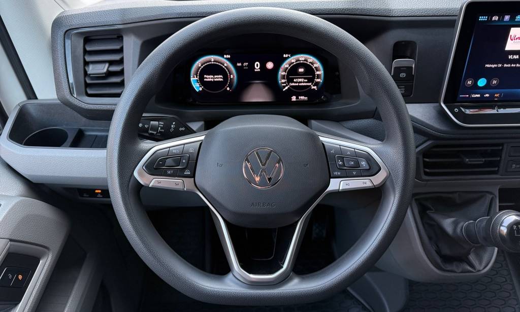 Volkswagen Crafter Dodávka 30 2.0 TDI L3 VOZIDLO V PLNEJ ZÁRUKE, 103kW, M6, 4d.