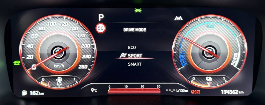 Hyundai Santa Fe 1.6 T-GDi HEV PREMIUM HEAD-UP 360°KAMERA KRELL AUDIO FULL LED /VOZIDLO V ZÁRUKE/