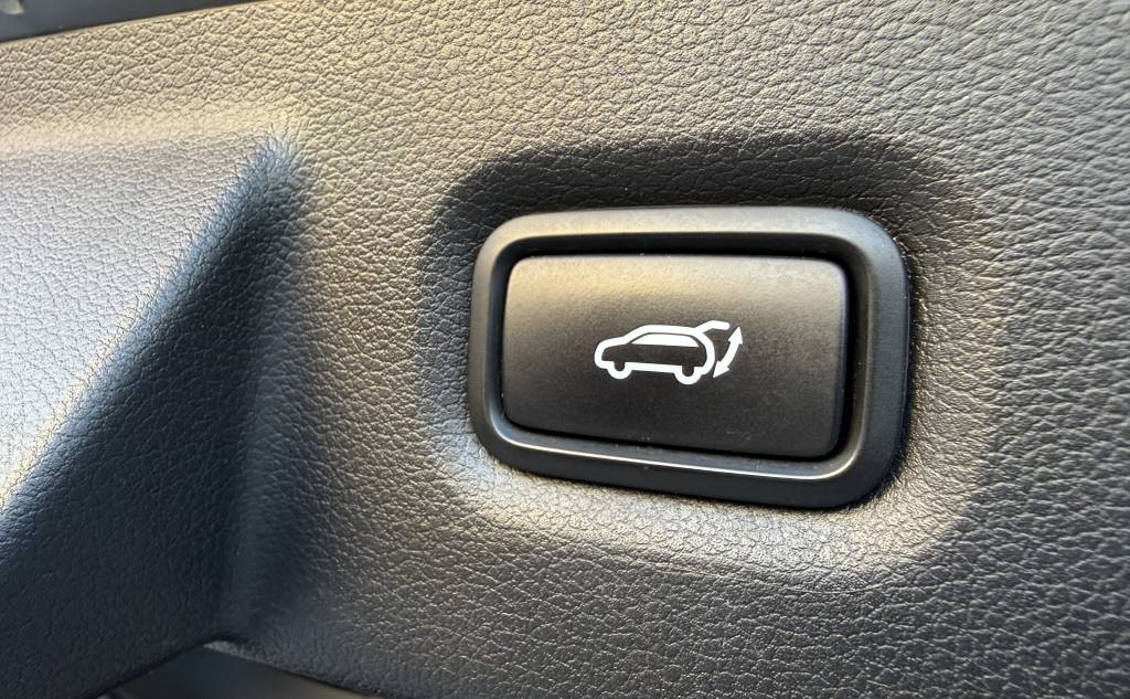 Hyundai Santa Fe 1.6 T-GDi HEV PREMIUM HEAD-UP 360°KAMERA KRELL AUDIO FULL LED /VOZIDLO V ZÁRUKE/