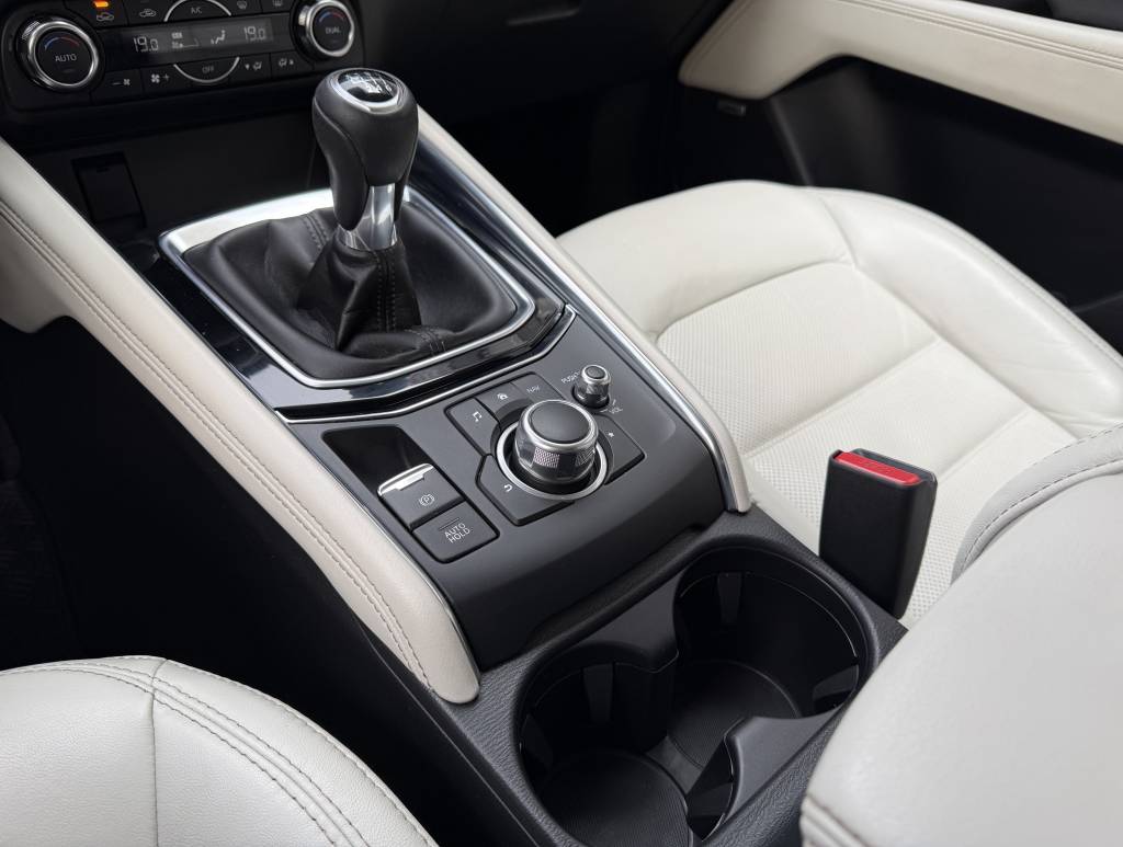 Mazda CX-5 2.2 Skyactiv-D175 AWD HEAD-UP KAMERA BOSE FULL LED REVOLUTION TOP