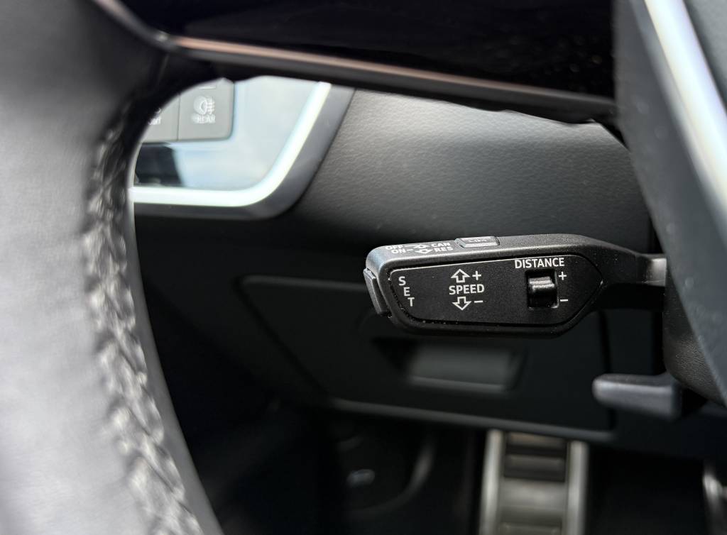 Audi A6 Allroad 55 3.0TFSI V6 mHEV Quattro MATRIX HD LED HEAD-UP 360°3D KAMERA RADAR, 250kW