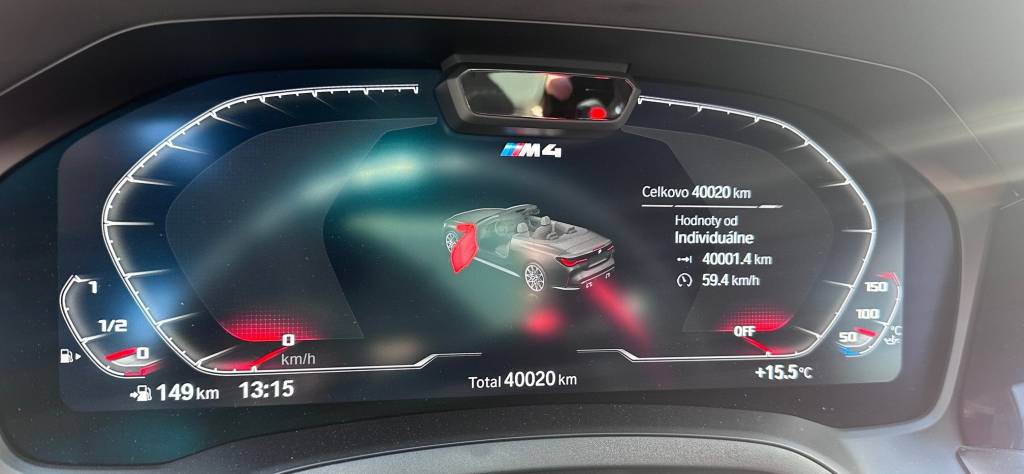 BMW M4 Competition xDrive Cabrio INDIVIDUAL /VOZIDLO V PLNEJ FABRICKEJ ZÁRUKE/