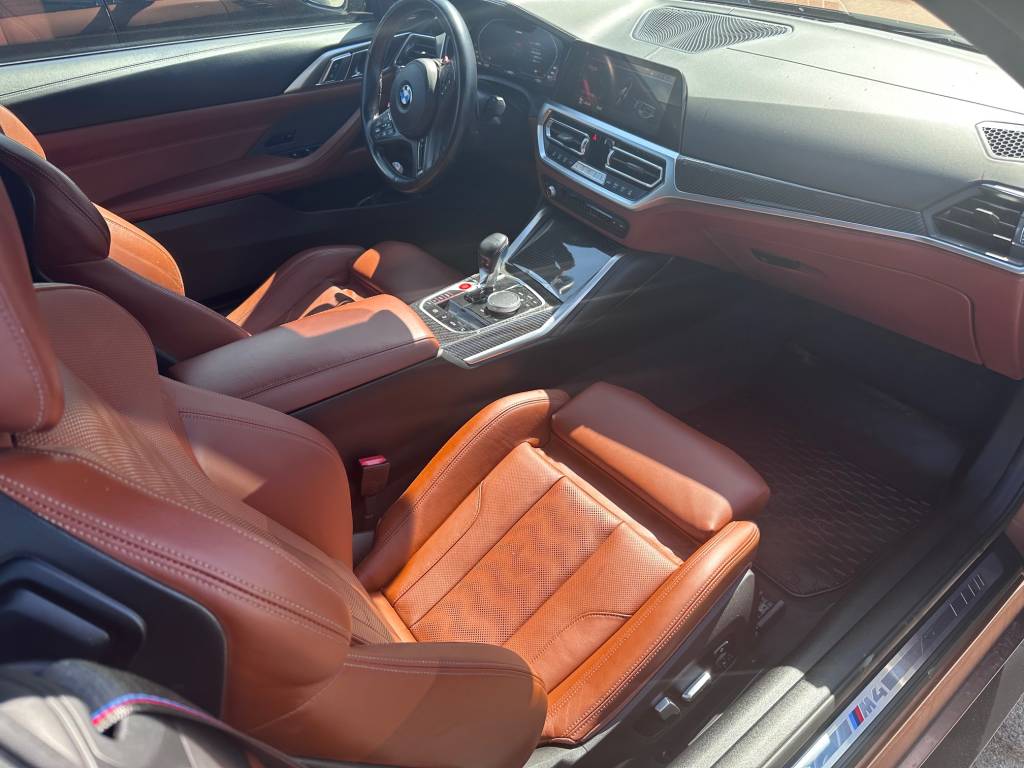 BMW M4 Competition xDrive Cabrio INDIVIDUAL /VOZIDLO V PLNEJ FABRICKEJ ZÁRUKE/