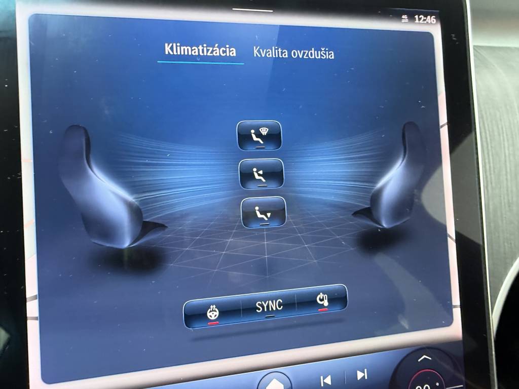 Mercedes-Benz GLC SUV 220d mHEV 4MATIC DIGITAL LIGHT KAMERA BURMESTER TWO-TONE INTERIOR R19, A/T