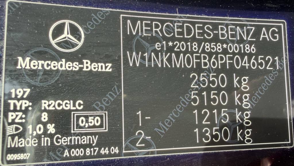 Mercedes-Benz GLC SUV 220d mHEV 4MATIC DIGITAL LIGHT KAMERA BURMESTER TWO-TONE INTERIOR R19, A/T