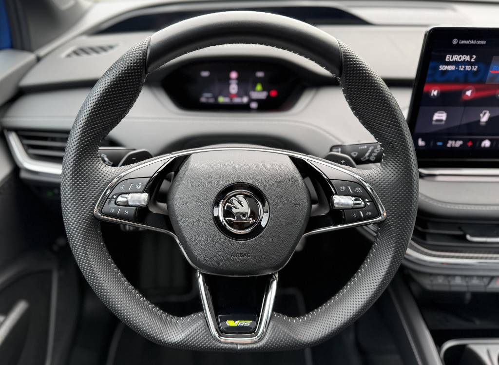 Škoda Enyaq Coupé RS 4X4 HEAD-UP CRYSTAL MATRIX 360°KAMERA MASÁŽ PANORAMA CANTON RADAR R21