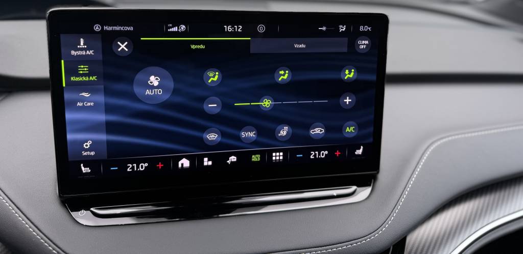 Škoda Enyaq Coupé RS 4X4 HEAD-UP CRYSTAL MATRIX 360°KAMERA MASÁŽ PANORAMA CANTON RADAR R21