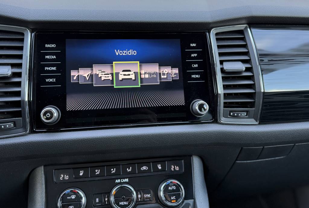 Škoda Kodiaq 2.0 TDI 7-MIEST 360°KAMERA WEBASTO PANORAMA RADAR FULL LED R19 DSG