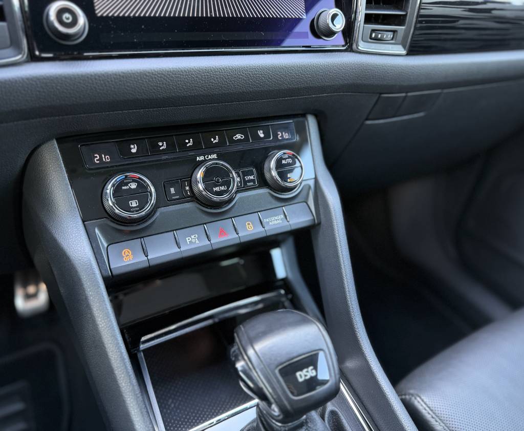 Škoda Kodiaq 2.0 TDI 7-MIEST 360°KAMERA WEBASTO PANORAMA RADAR FULL LED R19 DSG
