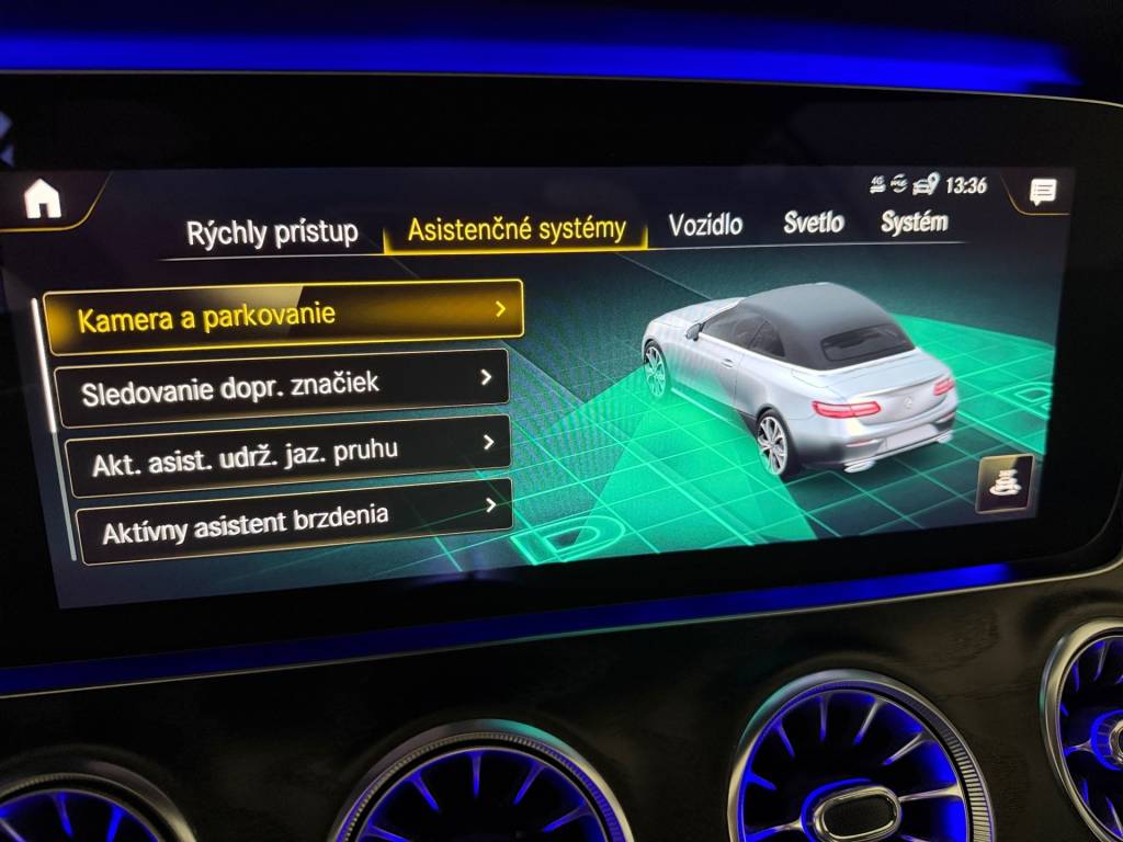 Mercedes-Benz E trieda Kabriolet 220d 3xAMG-LINE DESIGNO MULTIBEAM MATRIX AIRSCARF AIRCAP KAMERA