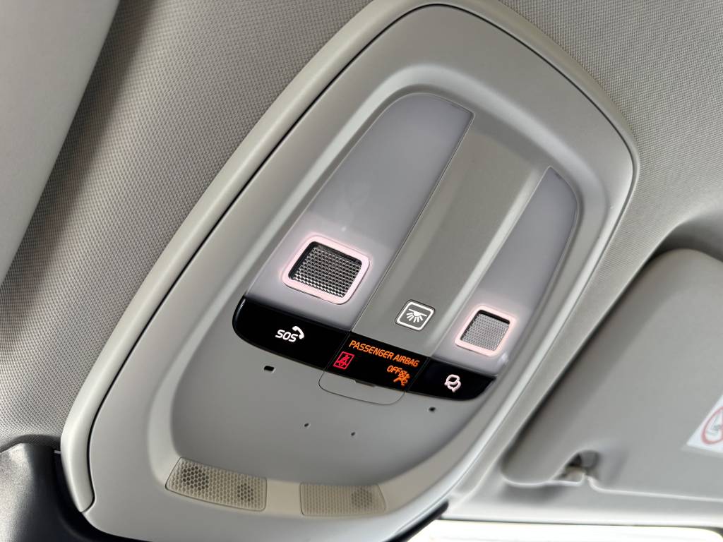 Volvo XC60 2.0 B4D mHEV PLUS DARK MATRIX LED KAMERA VIRTUAL RADAR KEYLESS GO A/T