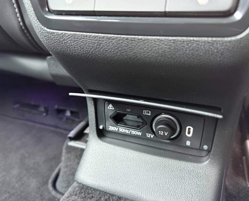 Škoda Kodiaq 2.0 TSI 4X4 SPORTLINE CRYSTAL MATRIX KAMERA RADAR VIRTUAL ALCANTARA DSG