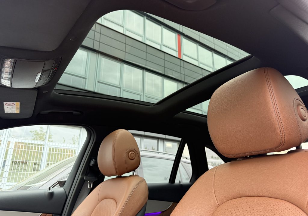Mercedes-Benz GLC SUV 300 mHEV 4MATIC AMG-LINE MULTIBEAM MATRIX PANORAMA 360°KAM. BURMESTER VIRTUAL