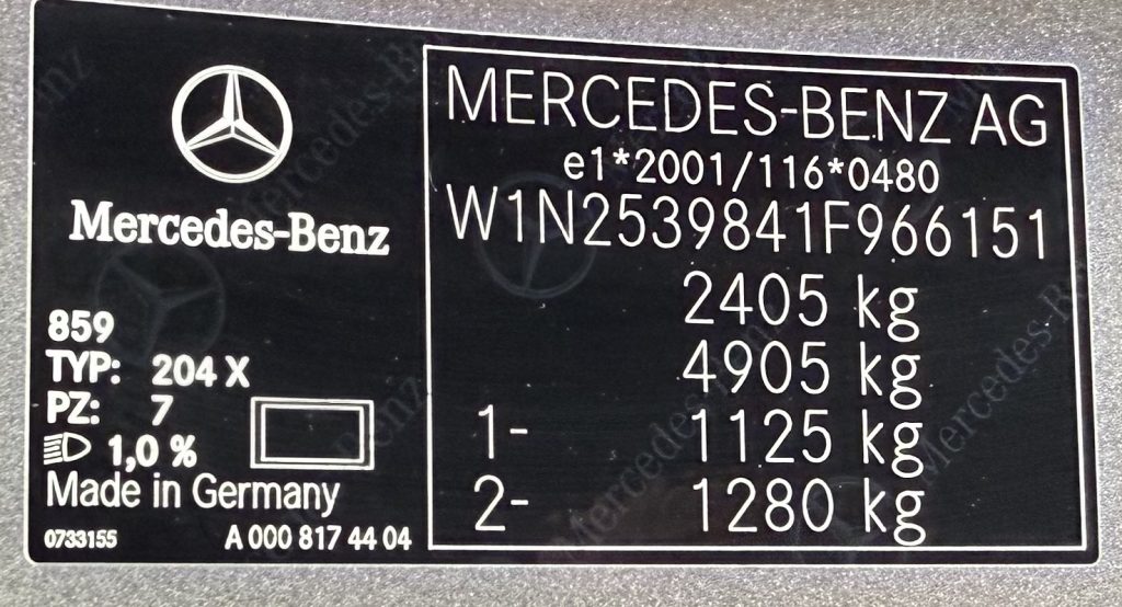 Mercedes-Benz GLC SUV 300 mHEV 4MATIC AMG-LINE MULTIBEAM MATRIX PANORAMA 360°KAM. BURMESTER VIRTUAL