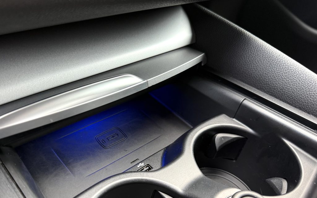 BMW Rad 5 520d HEAD-UP HARMAN/KARDON 360°KAMERA MASÁŽ STREŠNÉ OKNO A/T