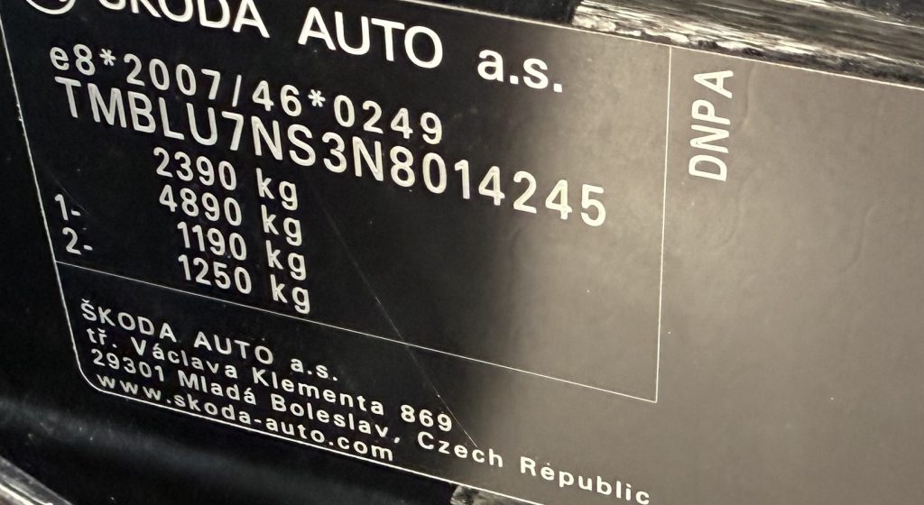 Škoda Kodiaq RS 2.0TSI 4X4 CRYSTAL MATRIX PANORAMA 360°KAMERA CANTON RADAR DSG