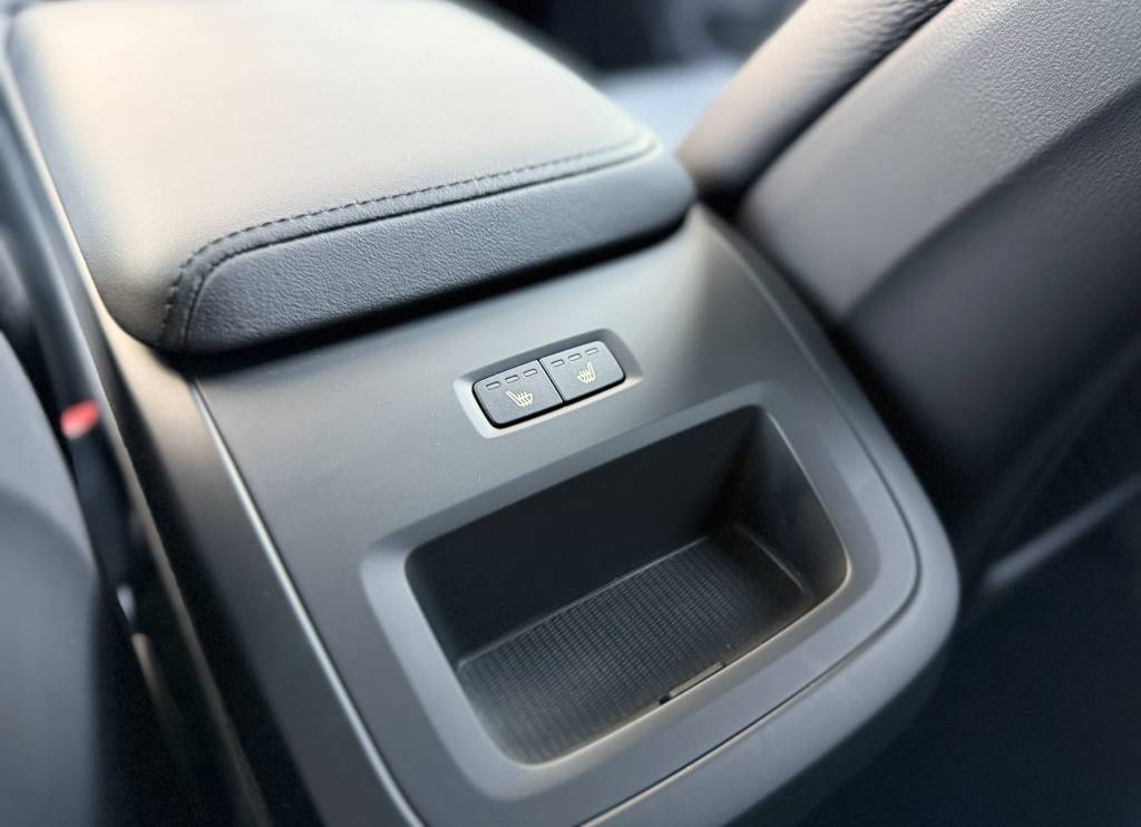Volvo XC60 2.0 B4D mHEV PLUS DARK MATRIX LED KAMERA VIRTUAL RADAR KEYLESS GO A/T