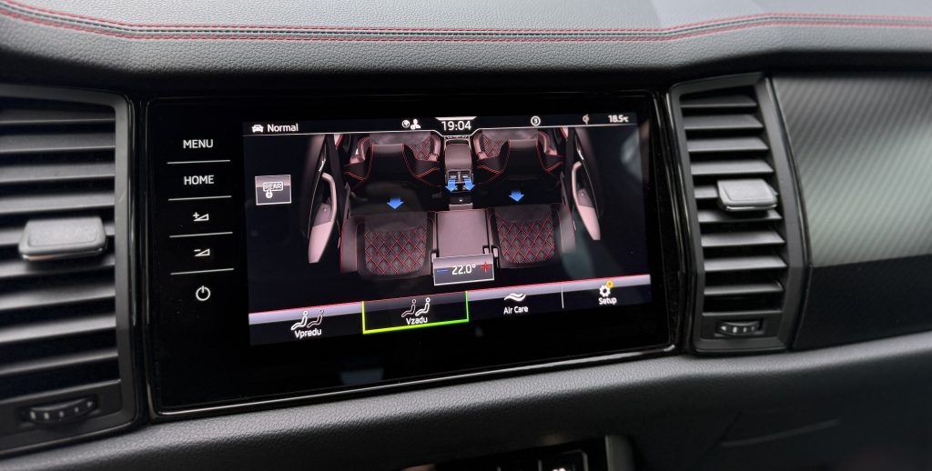 Škoda Kodiaq RS 2.0TSI 4X4 CRYSTAL MATRIX PANORAMA 360°KAMERA CANTON RADAR DSG