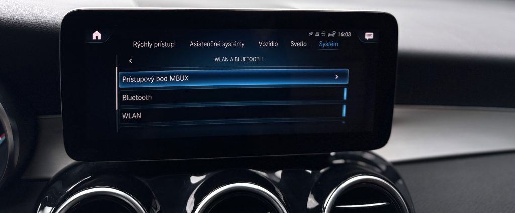 Mercedes-Benz GLC SUV 300 mHEV 4MATIC AMG-LINE MULTIBEAM MATRIX PANORAMA 360°KAM. BURMESTER VIRTUAL