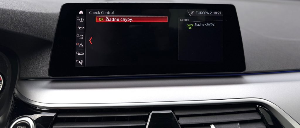 BMW Rad 5 520d HEAD-UP HARMAN/KARDON 360°KAMERA MASÁŽ STREŠNÉ OKNO A/T