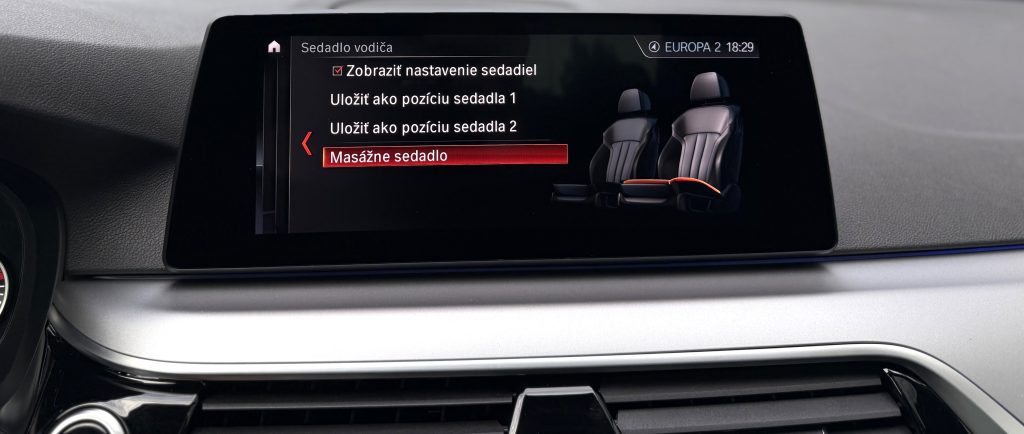 BMW Rad 5 520d HEAD-UP HARMAN/KARDON 360°KAMERA MASÁŽ STREŠNÉ OKNO A/T