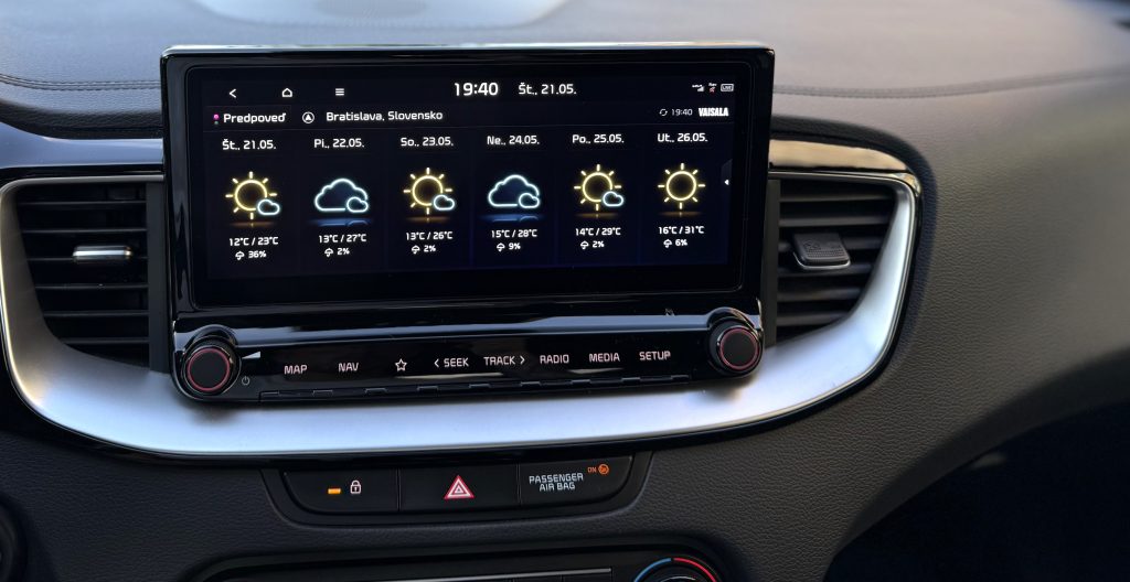Kia Ceed SW 1.5 T-GDi GT-LINE /VOZIDLO V PLNEJ ZÁRUKE/