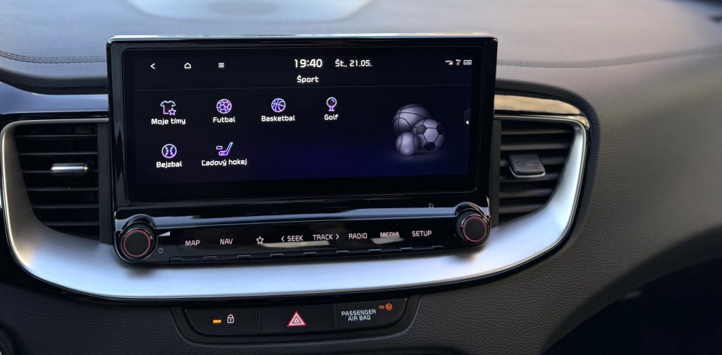 Kia Ceed SW 1.5 T-GDi GT-LINE /VOZIDLO V PLNEJ ZÁRUKE/