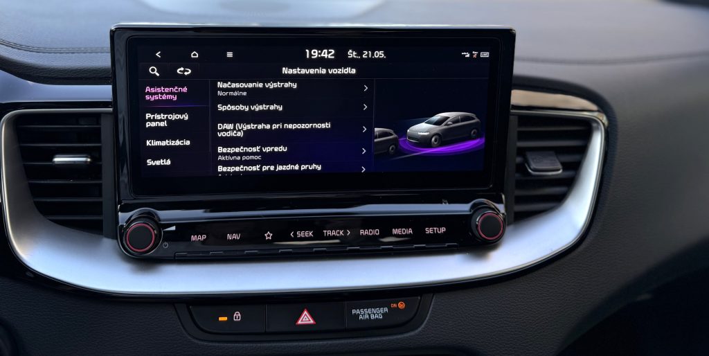 Kia Ceed SW 1.5 T-GDi GT-LINE /VOZIDLO V PLNEJ ZÁRUKE/