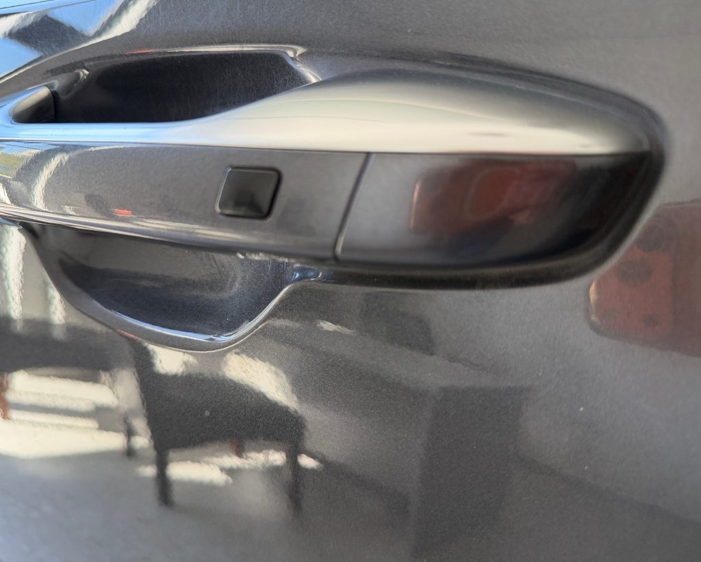 Kia Sorento 2.2 CRDi 4X4 Exclusive FULL LED KAMERA VIRTUAL ŤAŽNÉ