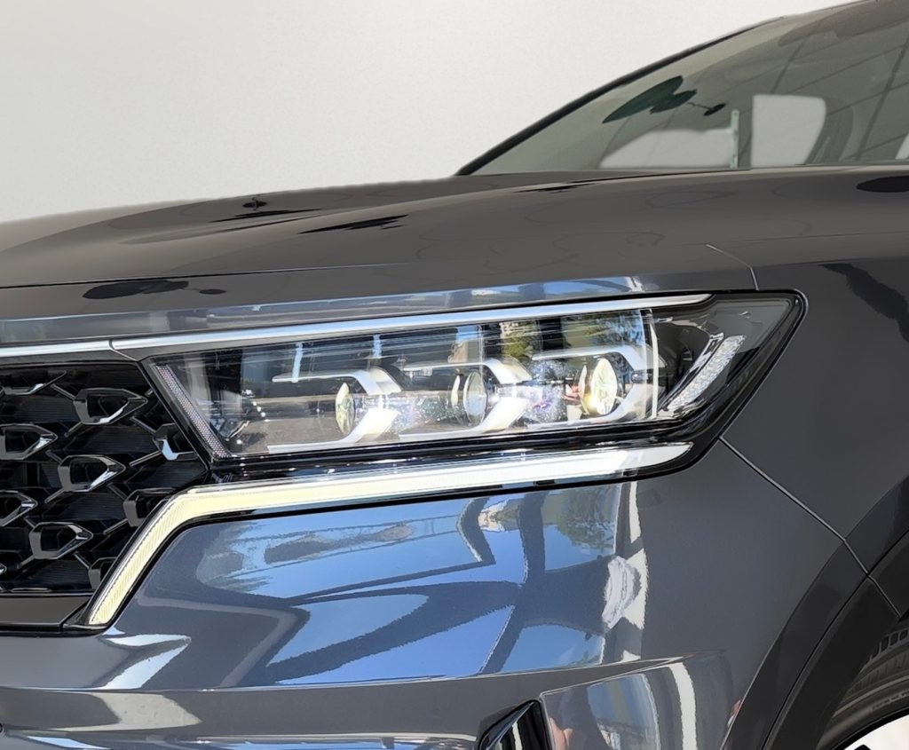 Kia Sorento 2.2 CRDi 4X4 Exclusive FULL LED KAMERA VIRTUAL ŤAŽNÉ