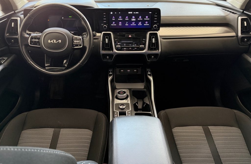 Kia Sorento 2.2 CRDi 4X4 Exclusive FULL LED KAMERA VIRTUAL ŤAŽNÉ