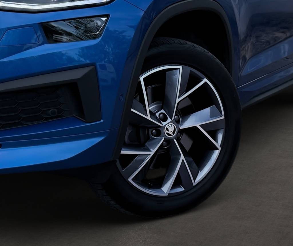 Škoda Kodiaq 2.0 TSI 4X4 SPORTLINE CRYSTAL MATRIX KAMERA RADAR VIRTUAL ALCANTARA DSG