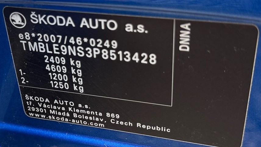Škoda Kodiaq 2.0 TSI 4X4 SPORTLINE CRYSTAL MATRIX KAMERA RADAR VIRTUAL ALCANTARA DSG
