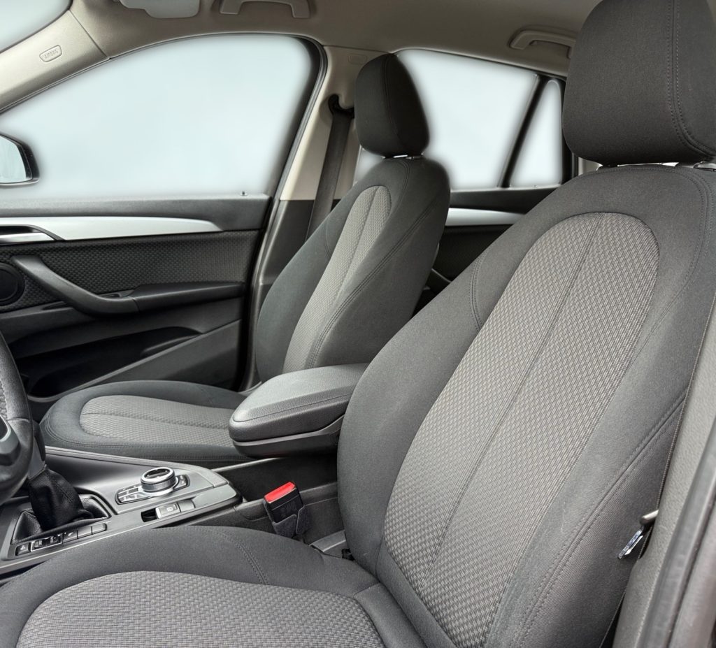 BMW X1 sDrive 18i Advantage A/T